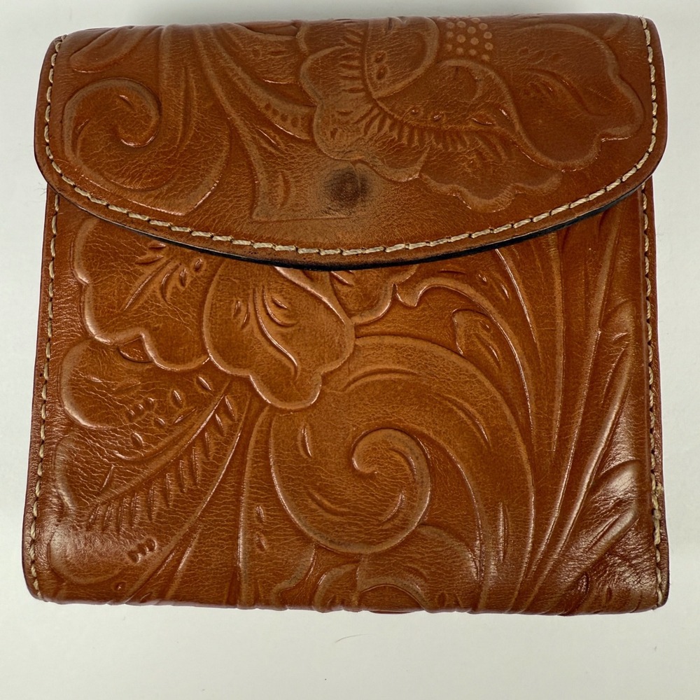 Patricia Nash Trifold‎ Wallet Womens Small Tan Good Embossed Floral Kiss Lock